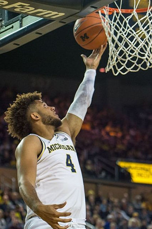Isaiah Livers (4)