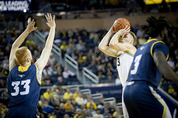 Zavier Simpson (3)