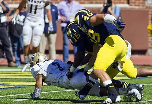 James Ross (15) and Desmond Morgan (48)
