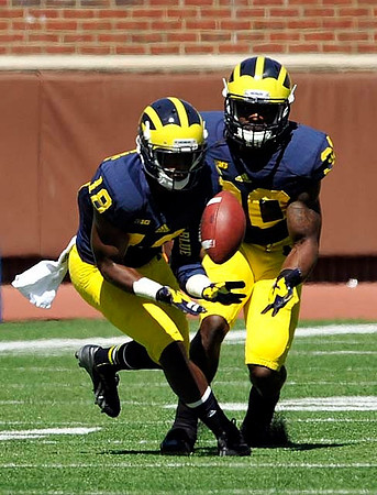 Blake Countess (18) and Thomas Gordon (30)