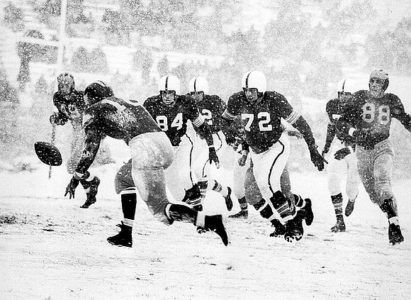 1950 Season-Ohio State: Harry Allis (88) and Chuck Ortmann (49)
