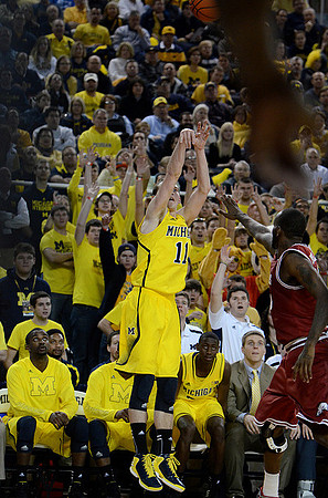 Nik Stauskas (11)