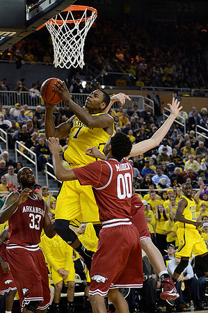 Glenn Robinson III (1) and Tim Hardaway Jr. (10)