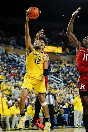 DeVante' Jones (12)