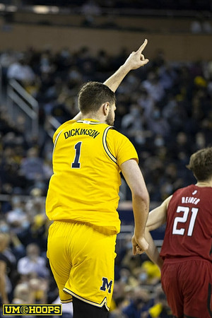 Hunter Dickinson (1)