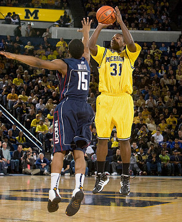 Laval Lucas-Perry (31)