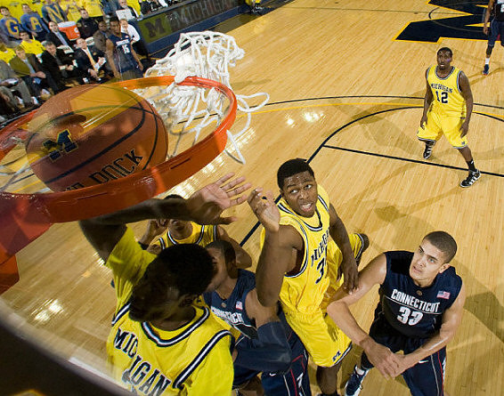 Manny Harris (3), DeShawn Sims (34), and Anthony Wright (12)