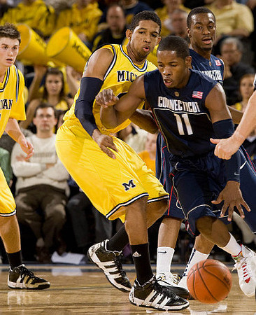 Darius Morris (4) and Stu Douglass (1)