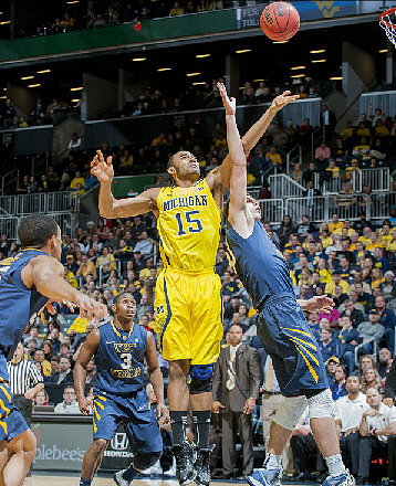 Jon Horford (15)
