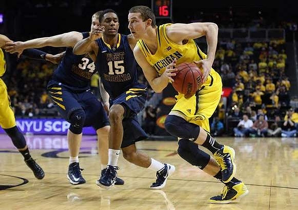 Nik Stauskas (11)