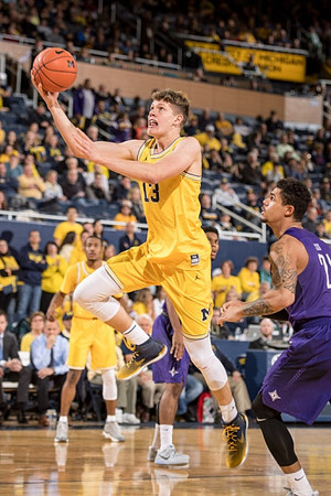 Moritz Wagner (13)