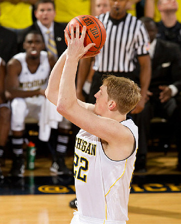 Blake McLimans (22)