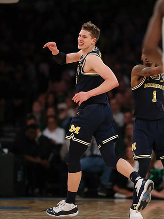 Moritz Wagner (13) and Charles Matthews (1)