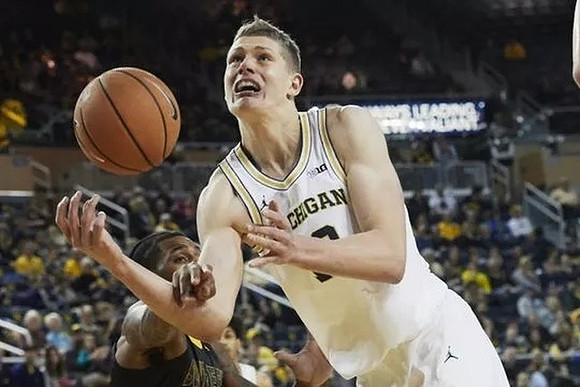 Moritz Wagner (13)