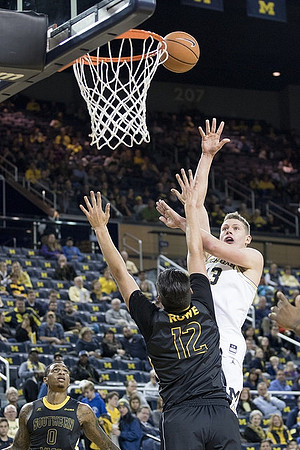 Moritz Wagner (13)