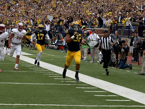 Ty Isaac (32) and Freddy Canteen (17)