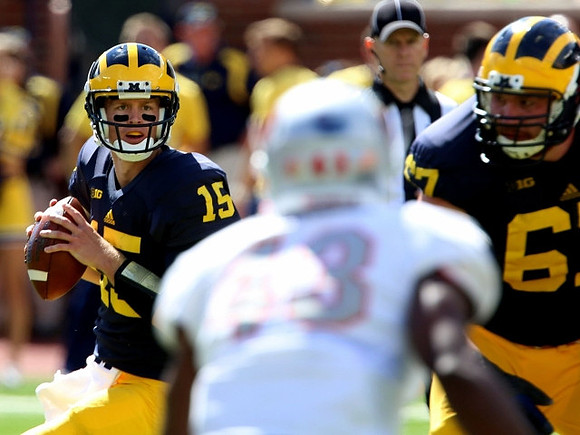 Jake Rudock (15) and Kyle Kalis (67)