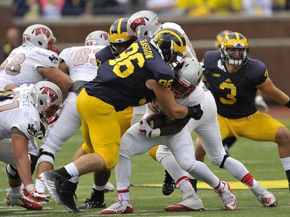 Ryan Glasgow (96) and Desmond Morgan (3)