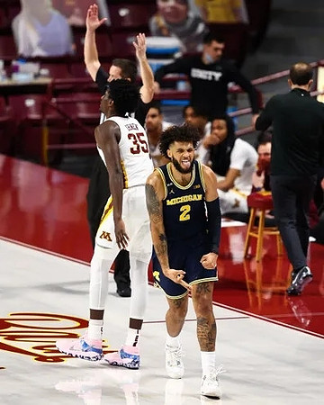Isaiah Livers (2)