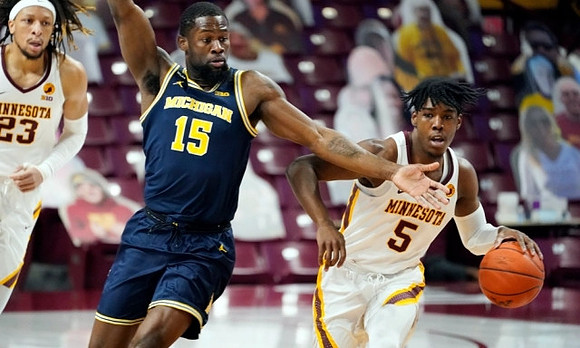 Chaundee Brown Jr. (15)