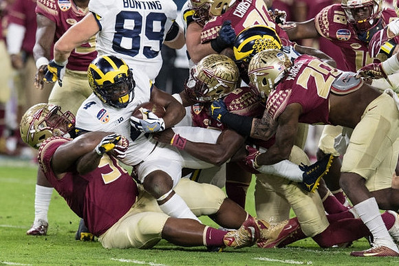 Ian Bunting (89) and De'Veon Smith (4)