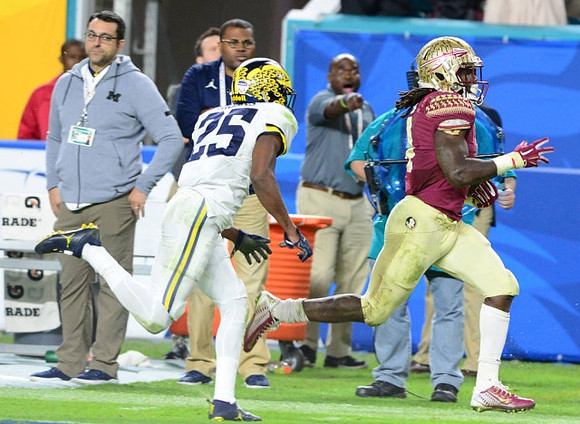 Dymonte Thomas (25)