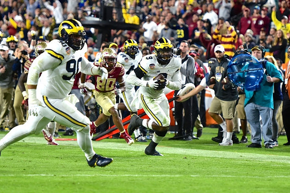 Bryan Mone (90) and Mike McCray (9)