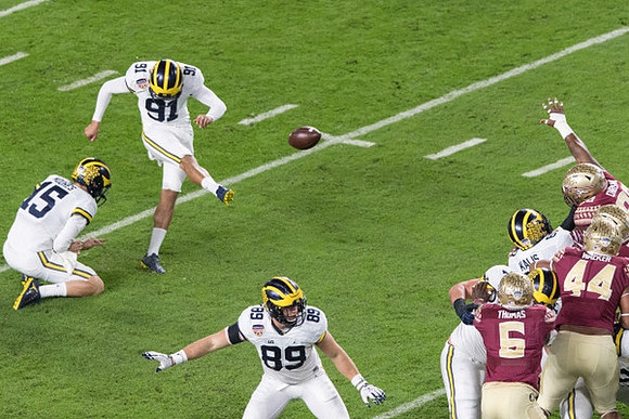 Kenny Allen (91), Garrett Moores (15), Ian Bunting (89), and Kyle Kalis (67)