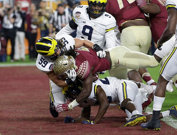 Noah Furbush (59) and Mike McCray (9)