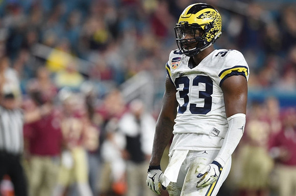 Taco Charlton (33)