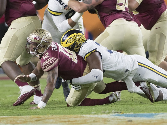 Taco Charlton (33)