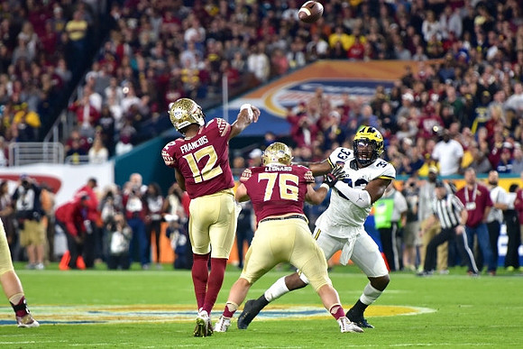 Taco Charlton (33)