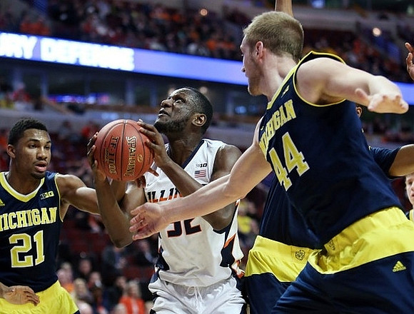 Zak Irvin (21) and Max Bielfeldt (44)