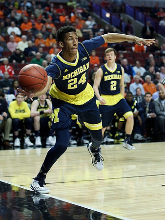 Aubrey Dawkins (24) and Spike Albrecht (2)