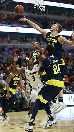 Zak Irvin (21), Kameron Chatman (3), Max Bielfeldt (44), and Aubrey Dawkins (24)
