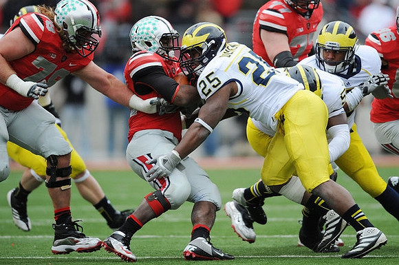 Kenny Demens (25) and Jibreel Black (55)