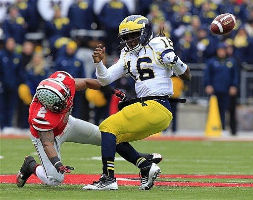 Denard Robinson (16)