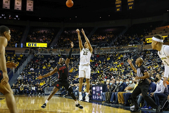 Caleb Houstan (22) and Terrance Williams II (5)