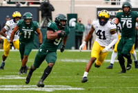 Jaylen Harrell (32) and Nikhai Hill-Green (41)