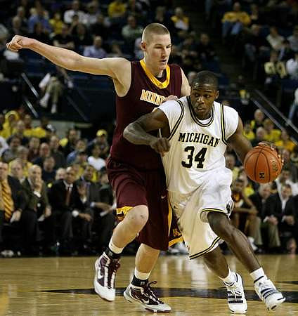 DeShawn Sims (34)