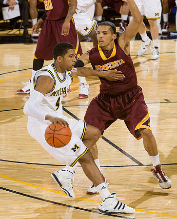 Darius Morris (4)