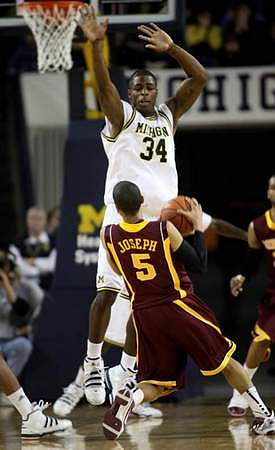DeShawn Sims (34)