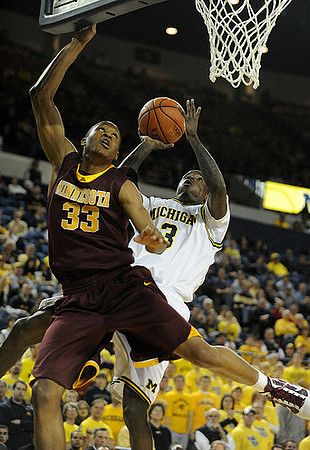 Manny Harris (3)