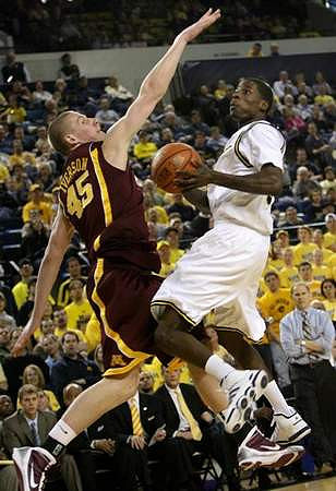 Manny Harris (3)