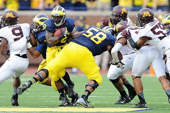 Sione Houma (39), Fitzgerald Toussaint (28), and Chris Bryant (58)