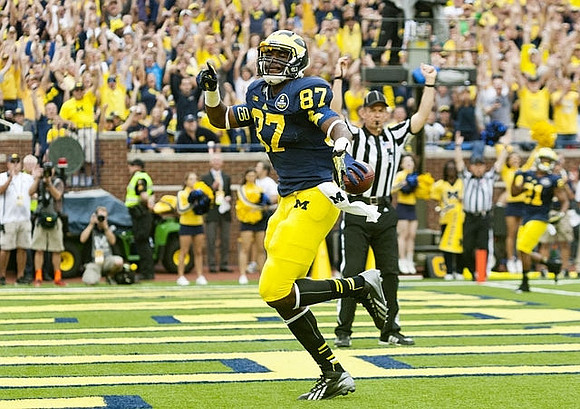 Devin Gardner (98) and Jeremy Gallon (21)