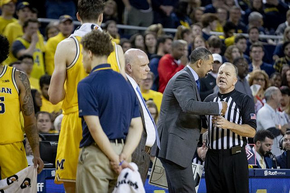 Juwan Howard and Michigan Team