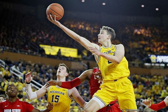 Jon Teske (15) and Franz Wagner (21)