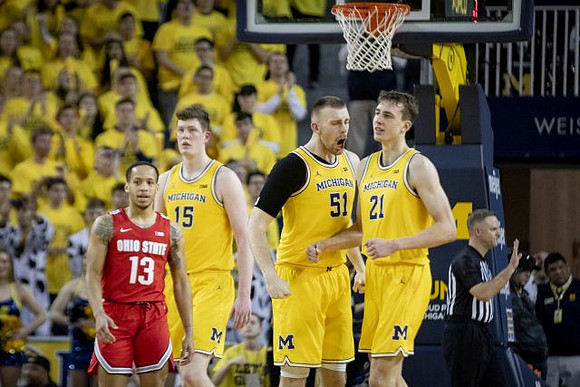 Jon Teske (15), Austin Davis (51), and Franz Wagner (21)