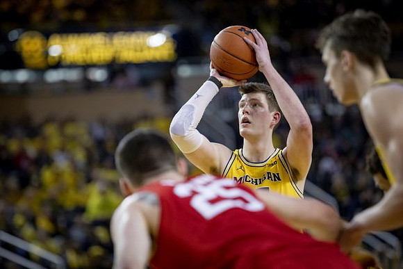 Jon Teske (15) and Franz Wagner (21)